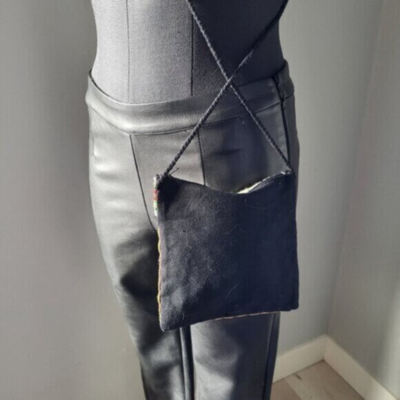 Embroidered Sequins & Beaded  Elephant design Crossbody Mini Purse - Picture 4 of 9